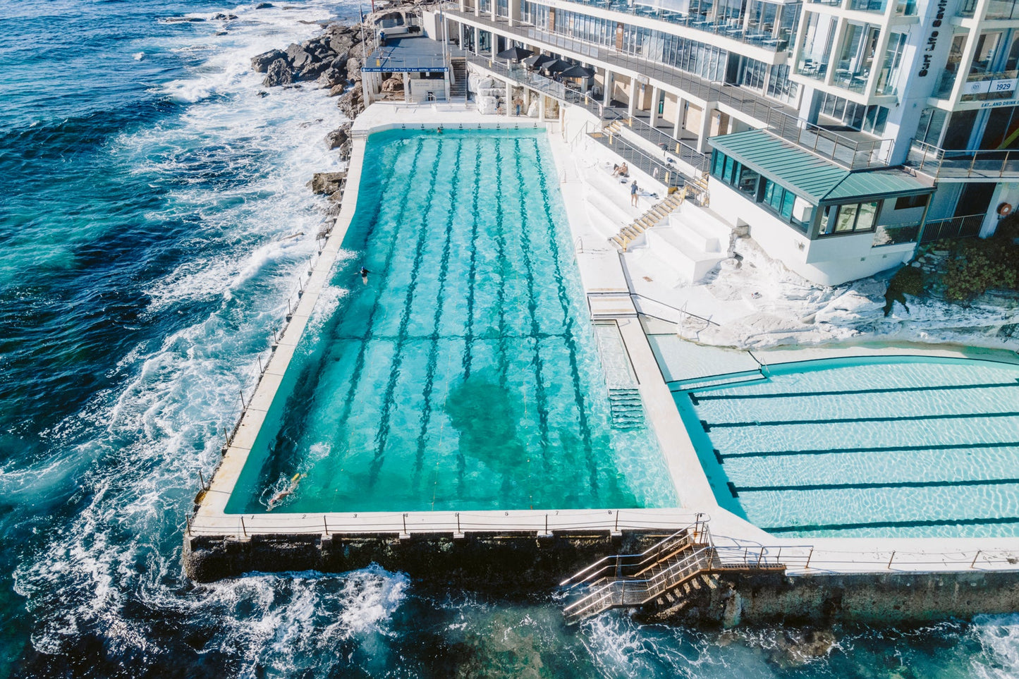 Icebergs Aerial